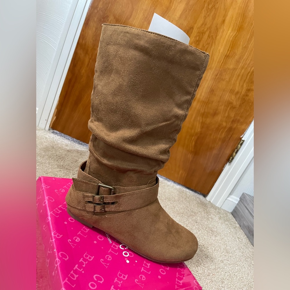 Brinley Co. Chestnut Buckle Boots Women’s 8 NEW WITH TAGS Original Packaging